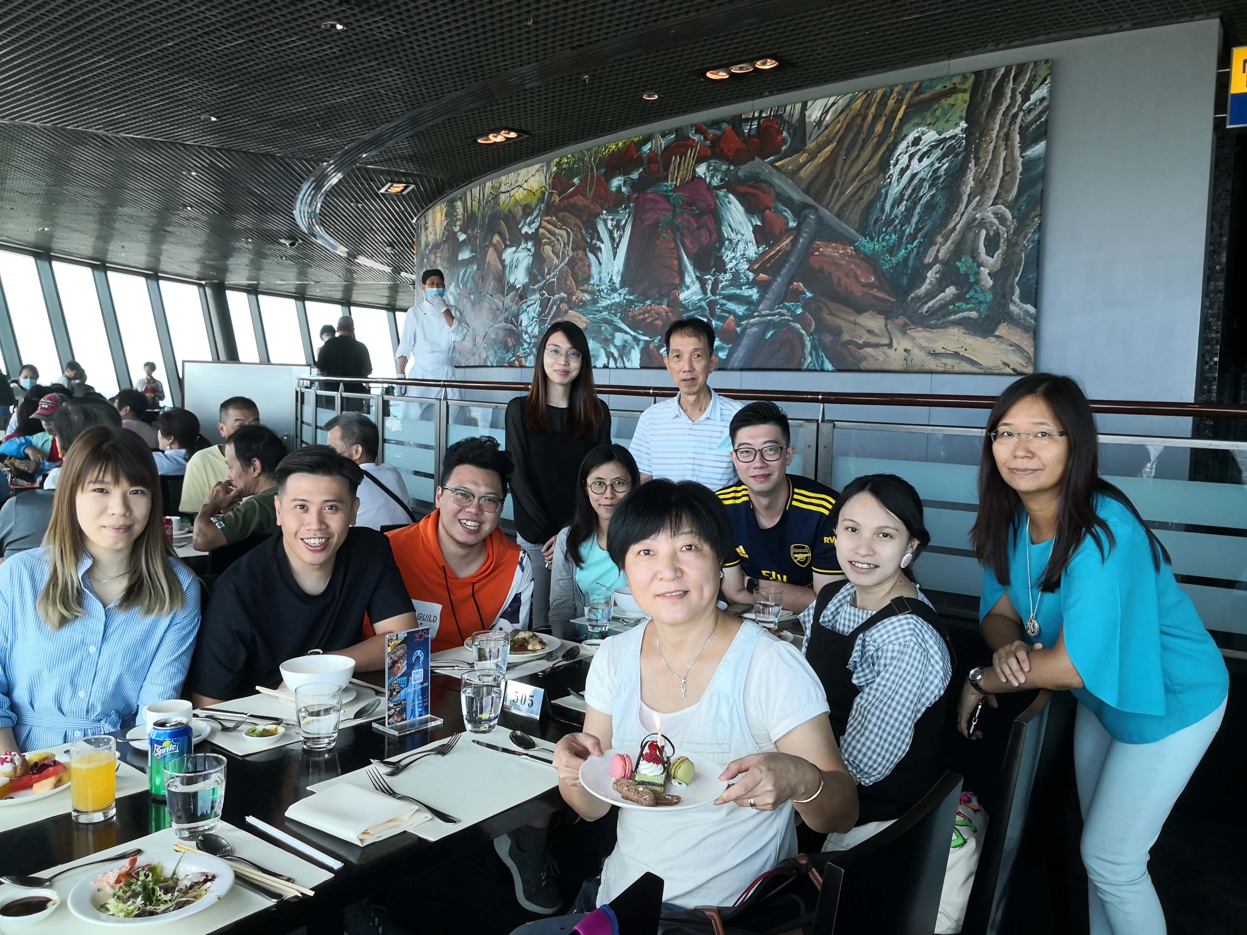 group photo 4.jpg